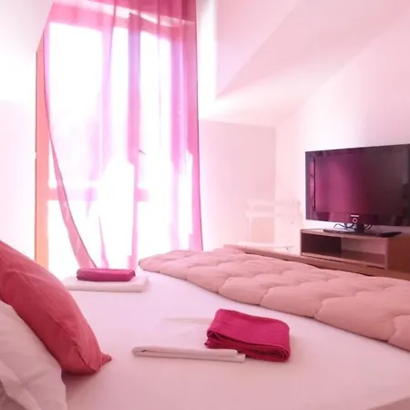 Cute Near The Sea Apartman *