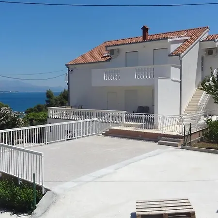 Apartman Cute Near The Sea
