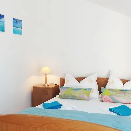 Cute Near The Sea Apartman *