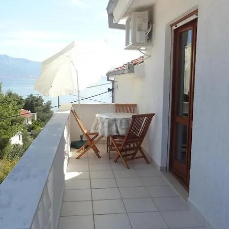 Apartman Cute Near The Sea Slatine